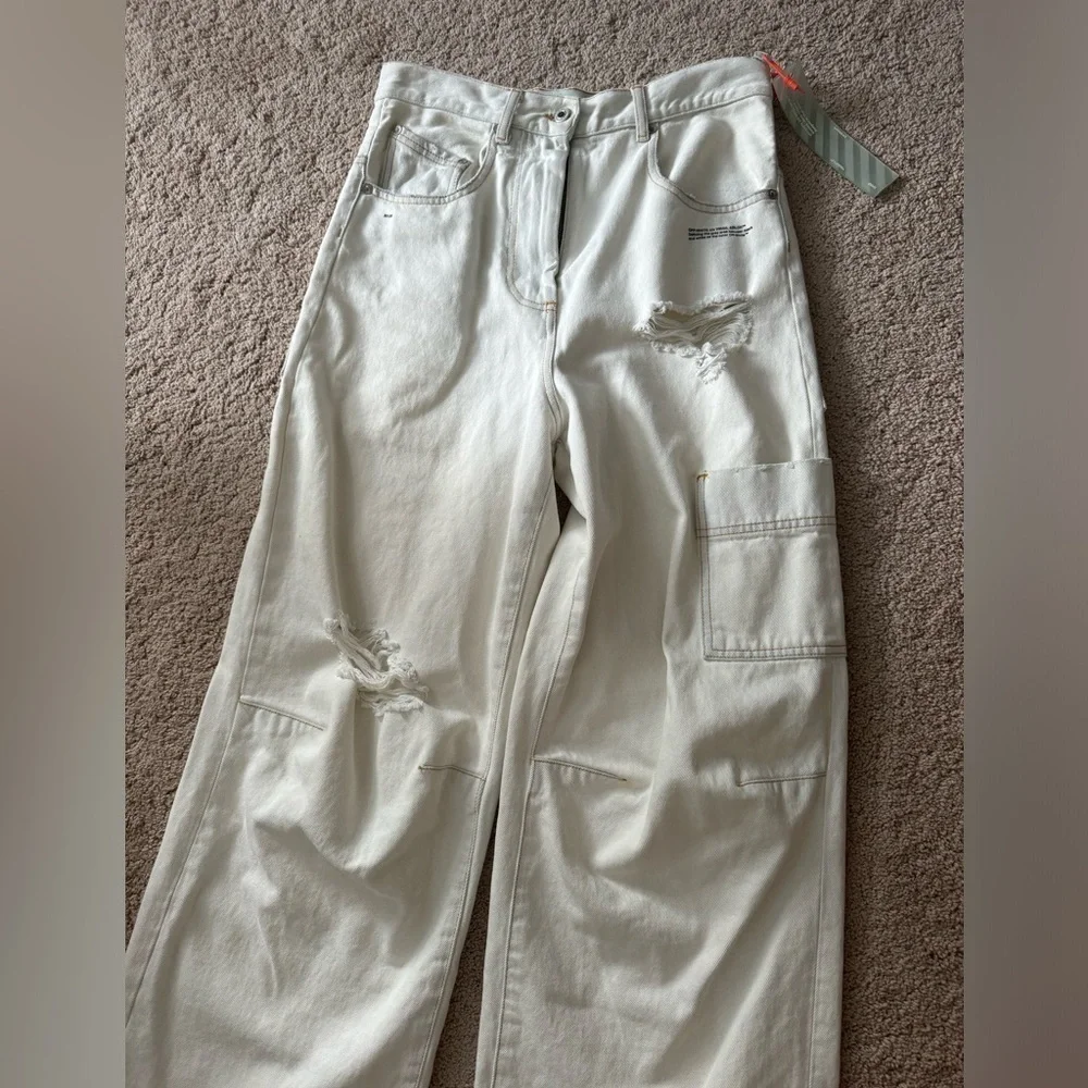 Off White- NWT High Oversized White Ripped Tomboy Jeans - Picture 3 of 7